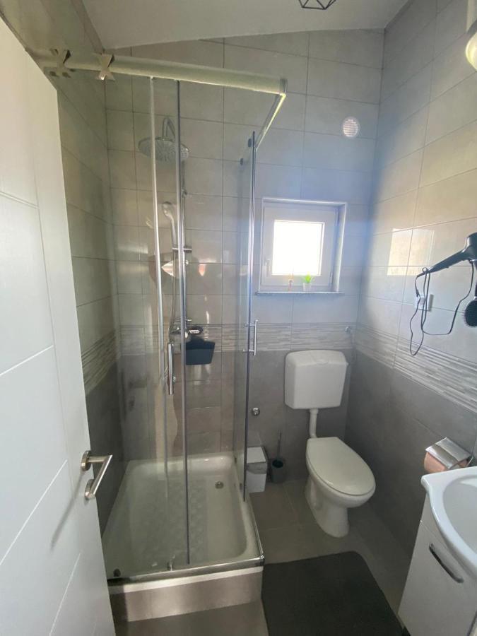 Zrinec Vir Exterior foto